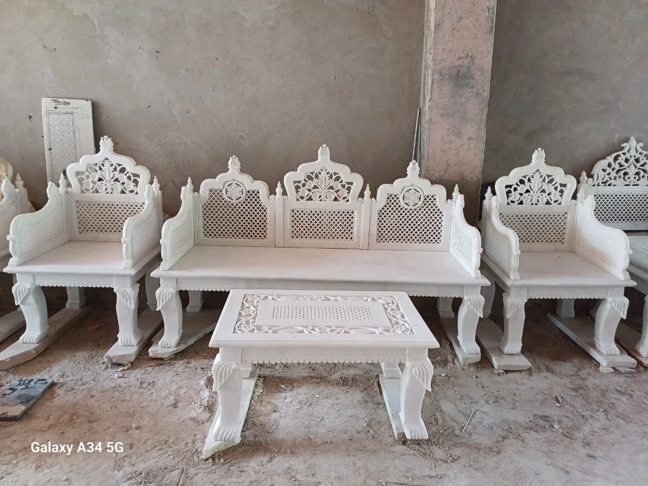 Verde Garden Seating — Udaipur Green, Hand-carved finish